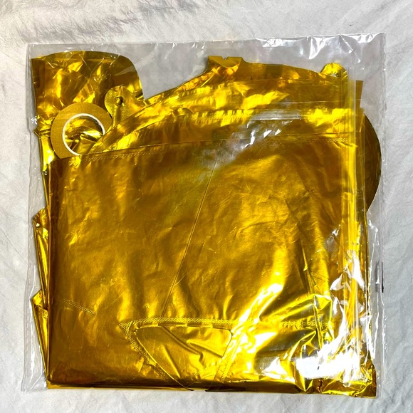 FOIL BALLOON Gold colored “CLASS OFF” (2024) included size 16” NEW in package - Picture 3 of 7